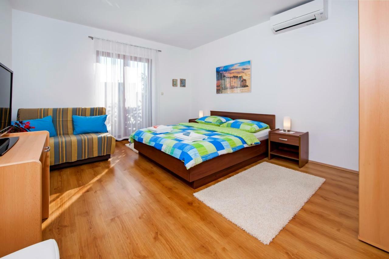 Apartman Gala Rovinj Exteriör bild
